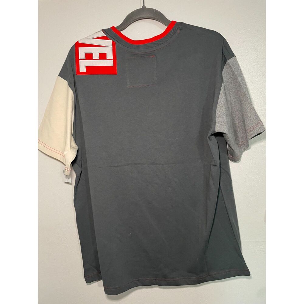 Marvel Color Blocked Pocket Tee Gray/Red  Size L